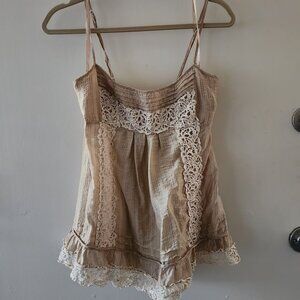 BCBG Max Azria Cream Lace Cami, Sz Medium. *See photos and description
